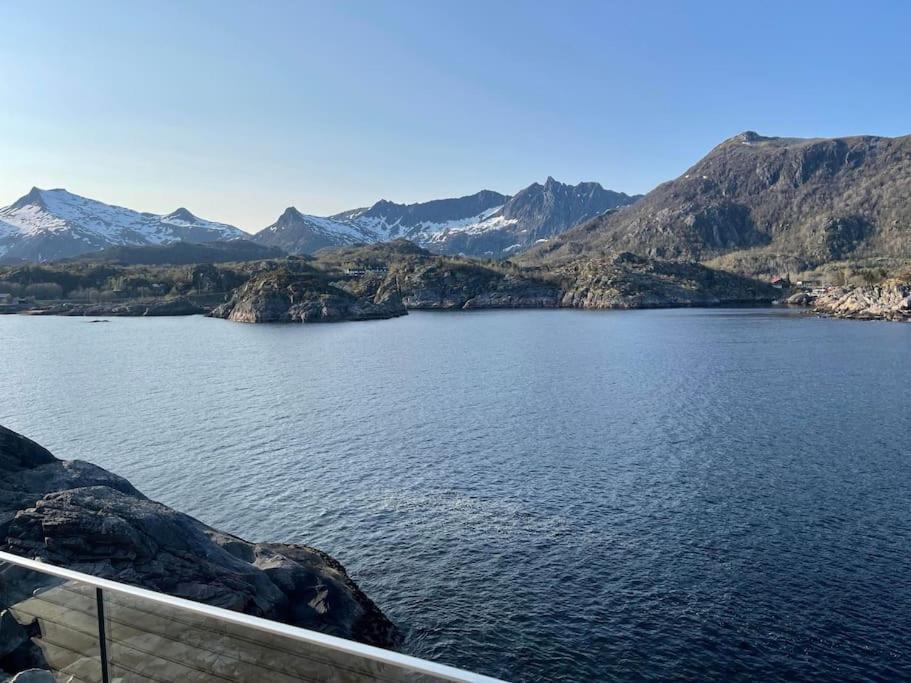 Ferienwohnung Eksklusiv Leilighet Med Spektakulaer Utsikt Kabelvåg Exterior foto